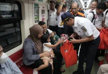 Dirut KAI Tinjau Pelayanan Lebaran LRT Jabodebek