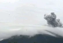Gunung Ibu Erupsi, Kolom Abu Capai 600 Meter