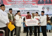 Kemensos Salurkan Rp700 Miliar Bansos Bencana di Sumatra