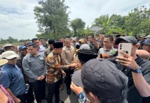 Wapres Tinjau Hasil Proyek Pengaspalan Jalan di Sragen