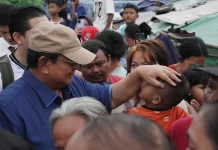 Langkah Presiden Prabowo Subianto di Rel Senen Jakarta Menyentuh Hati Warga