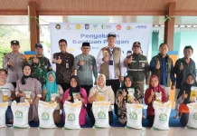 Warga Senang Terima Bantuan Pangan Pemerintah usai Idulfitri