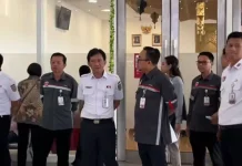 Dirut KAI Tinjau Layanan Kereta Cepat Whoosh saat Arus Balik 2026