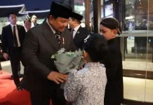 Anak-Anak Indonesia Sambut Prabowo di Seoul: Deg-degan tapi Bangga