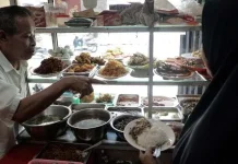 WFH ASN dan Swasta Pangkas Pendapatan Warteg Jutaan Rupiah