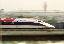 Whoosh Sempat Terhenti akibat Benda Asing, Ini Penjelasan KCIC