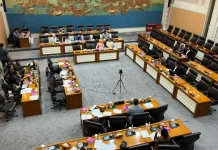 Soroti Ketimpangan Air Bersih, DPR Ungkap Ketergantungan Tinggi pada AMDK