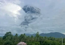 Gunung Dukono Erupsi, Warga Diminta Jauhi Kawah dalam Radius 4 Km