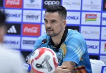 Persita Jamu Arema, Carlos Pena Minta Suporter Tetap Datang ke Banten