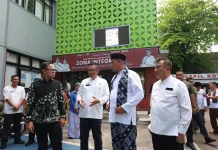 Wamendagri Tinjau Penerapan WFH di Pemkot Bekasi, Pastikan Berjalan Sesuai Aturan