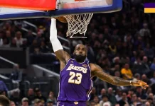 Performa Ganas LeBron Hentikan Warriors
