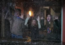 Tayang di Netflix, Intip Kisah Film ‘Trash’