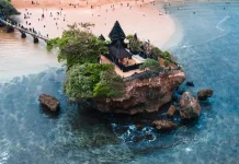 Pesona Pantai Balekambang, Wisata 'Tanah Lot' Versi Jawa Timur