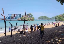 Wisatawan Pantai Balekambang Alami Peningkatan