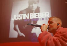Justin Bieber Ajak Penonton Nostalgia Lewat Lagu Lama di Main Stage Coachella