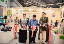 Produk UMKM Indonesia Ramaikan Fashion World Tokyo 2026