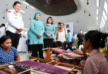UMKM Tenun Ikat Khas Belu di Motaain terus Didorong untuk Naik Kelas