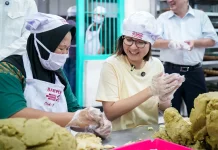 Wamen Ekraf Ajak Bakpia Pathok 25 dan Dagadu Kelola IP agar Tetap Relevan