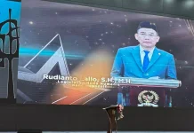 Dinilai Humanis dan Responsif, Legislator Rudianto Lallo Raih KWP Award 2026