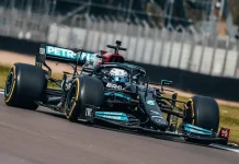 Doriane Pin Jajal Mobil F1 bersama Mercedes