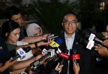 Presiden Prabowo Minta Percepatan Pengembangan PLTS hingga 100 giga watt.