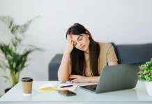 Burnout di Usia 20-an, Normal atau Tanda Bahaya?