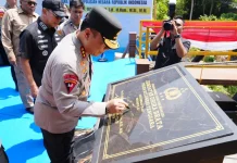 Wakapolri Resmikan Jembatan Perintis 'Dhira Brata' di Kabupaten Kolaka