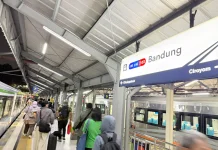 Kereta Api Jadi Pilihan Wisata Menikmati Panorama Alam Akhir Pekan