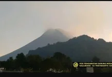 Gunung Merapi Keluarkan Puluhan Guguran Lava