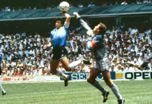 Mengulas Momen Ikonik Gol 'Hand of God' oleh Maradona di Piala Dunia