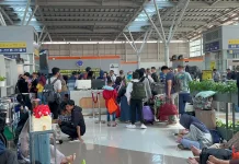 Penumpang KA Jarak Jauh Menumpuk di Stasiun Bekasi, Banyak Perjalanan Terlambat