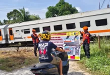Hati-hati di Jalur Kereta, Simak Tips Aman Menyeberang