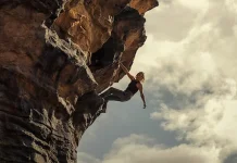 Sinopsis Film Thriller ‘Apex’, Tayang di Netflix