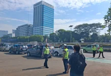 Ribuan Personel Gabungan Amankan Aksi Buruh May Day di DPR RI