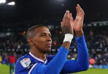 Ashley Young Pamit dari Lapangan Hijau, Tinggalkan Warisan Besar