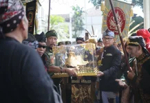 Beratnya Capai 8 Kilogram, Begini Sejarah Mahkota Binokasih