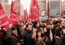Aksi May Day di Turki Berujung Ricuh, Ratusan Demonstran Ditangkap