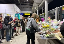 Pengguna KRL Berkumpul Mengenang 16 Wanita Musibah Stasiun Bekasi Timur