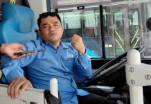 Surdi, Mantan Montir Kini Mengawal Jamaah Sebagai Sopir Bus Selawat di Makkah