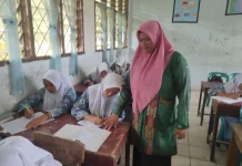 Penghapusan Status Honorer dalam UU ASN, DPR Was-Was Muncul Ketidakpastian Baru