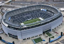 Stadion MetLife  Berbenah, Rumput Baru Siap Sambut Laga Besar