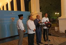 Pemerintah Kaji 'Giant Sea Wall' Jadi Motor Ekonomi Baru
