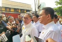 Tekan Harga Pakan, Menko Pangan Minta Bulog Lepas Stok Jagung