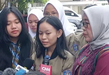 Wapres Gibran Temui Siswi SMAN 1 Pontianak yang Viral di Lomba Cerdas Cermat 4 Pilar