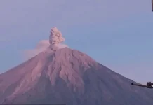 Gunung Semeru Erupsi Tiga Kali, Kolom Abu Capai 700 Meter