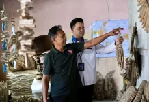 Kayu Terdampar di Pantai Bali Jadi Kerajinan Bernilai Tinggi