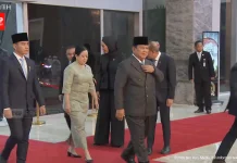 Kompak Kenakan Jas dan Peci Hitam, Presiden dan Wapres Hadiri Rapat Paripurna DPR RI