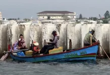 Kisah Nelayan Pesisir Jakarta, Menjaga Laut yang Kian Menyempit