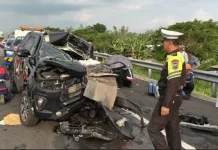 Kronologi hingga Tujuh Fakta Kecelakaan Maut Dialami Gus Hilman di Tol Paspro