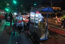 Pedagang Mulai Penuhi Area Istiqlal Menjelang Salat Iduladha 2026